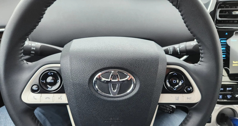 Toyota Prius cena 89700 przebieg: 6000, rok produkcji 2017 z Chorzele małe 667